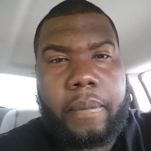 Meet your Posher, Dennis